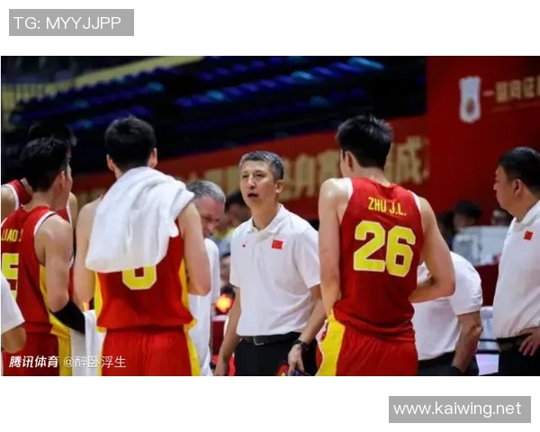 曾凡博调侃周琦儿子亲密无间自己抱孩子已经习惯了 曾凡博调侃周琦儿子亲密无间自己抱孩子已经习惯了